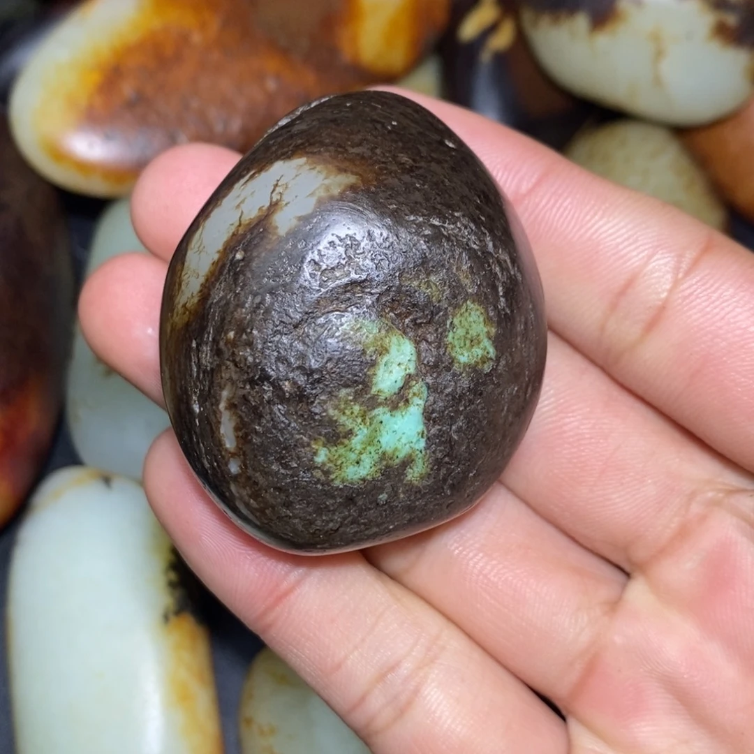 和田玉未镶嵌珠宝奇石