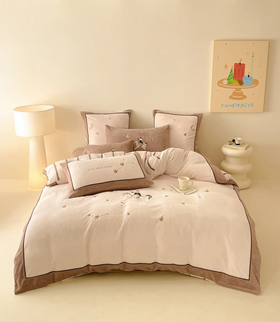 清! 小玲子 星辰  高克重全消光精致刺绣牛奶绒三件套四件套