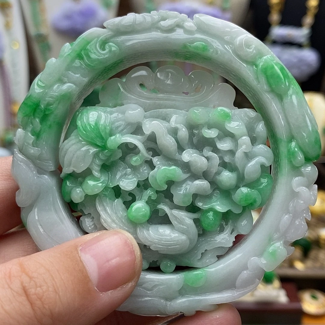 翡翠未镶嵌颈饰手镯套装55.5