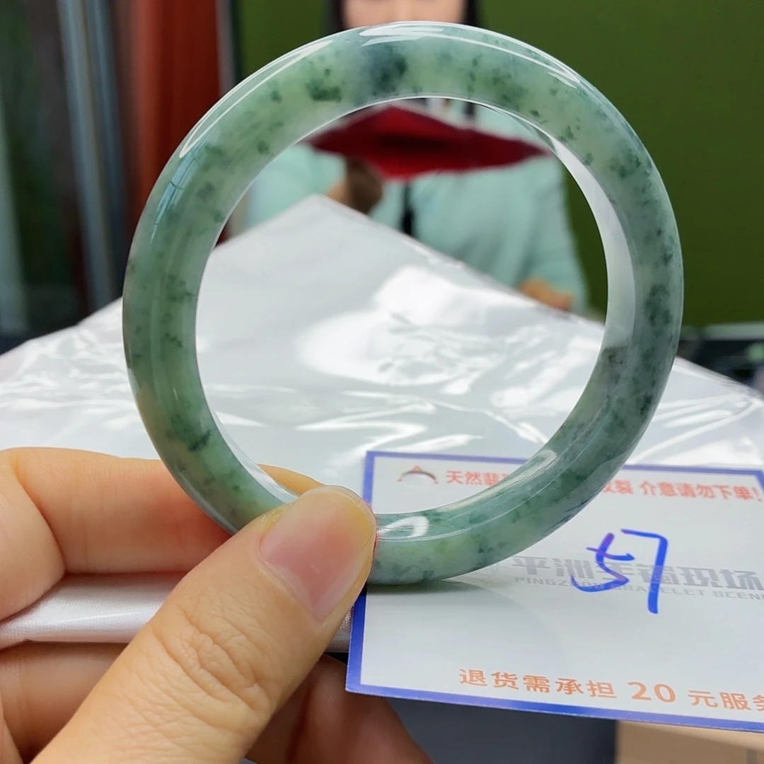 翡翠未镶嵌手镯翡翠