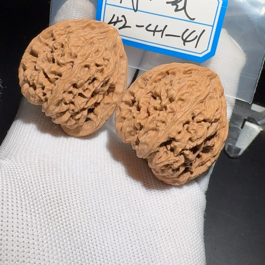 文玩核桃把件9号村将有黄