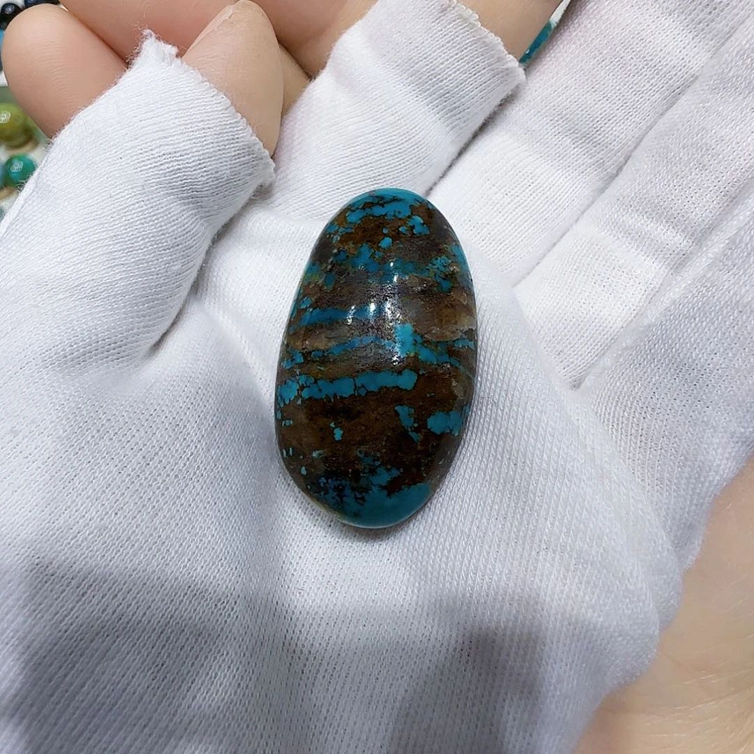 绿松石未镶嵌颈饰