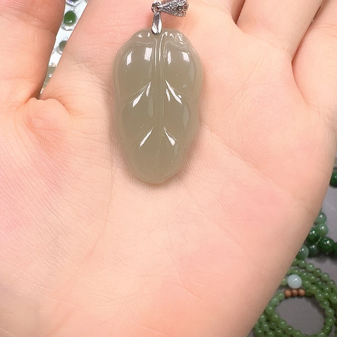 颈饰银S925镶嵌和田玉