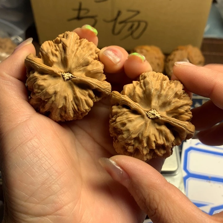 吊坠文玩核桃三**物粗筋