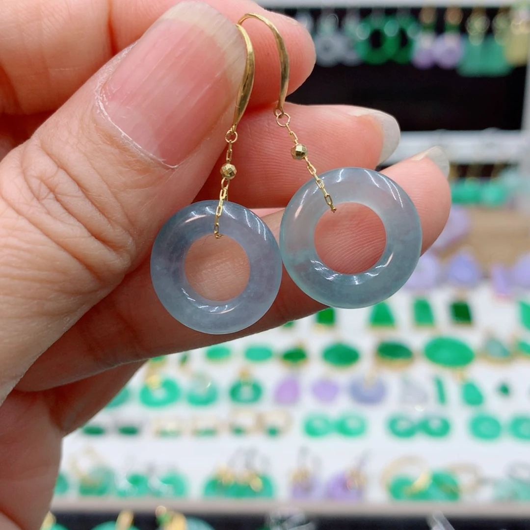 翡翠18K金镶嵌耳饰的