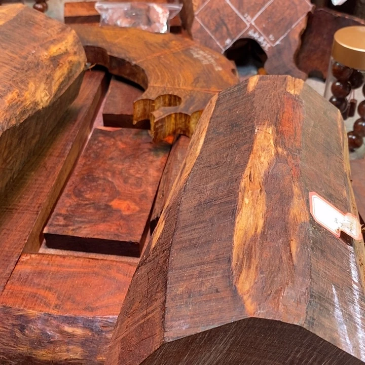 檀香紫檀（小叶紫檀）嗨*嗨