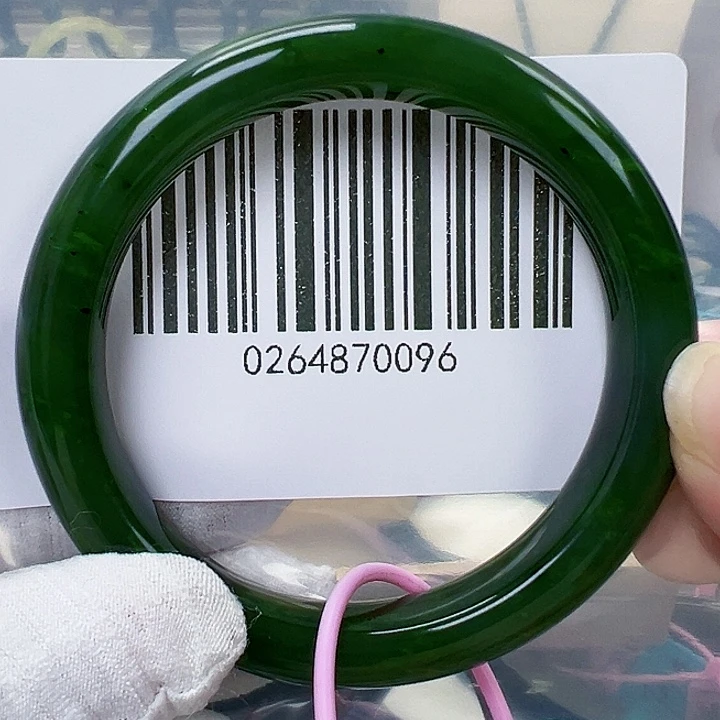 和田玉未镶嵌手镯包容5556