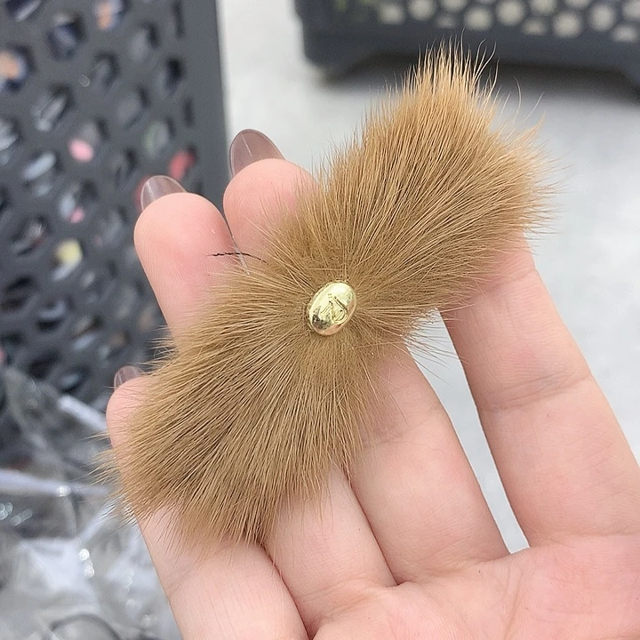 布艺非金属泡菜毛毛单只