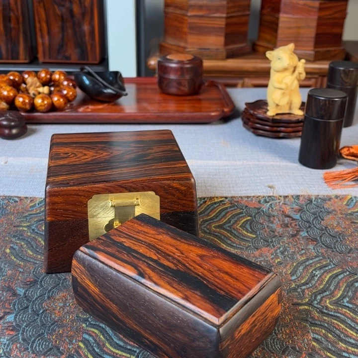 贡木霅**家微凹黄檀推拉盒