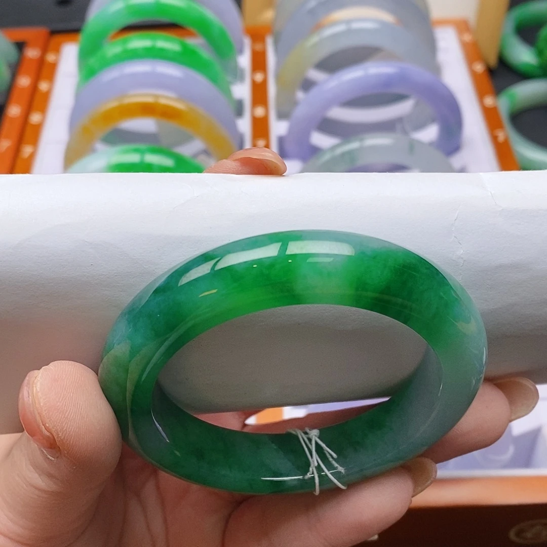 翡翠未镶嵌手镯54