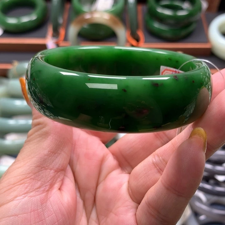 【闪购商品】未镶嵌手镯和田玉