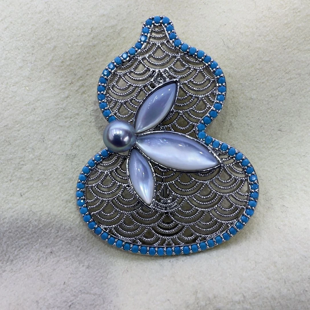 未镶嵌海水珍珠胸饰