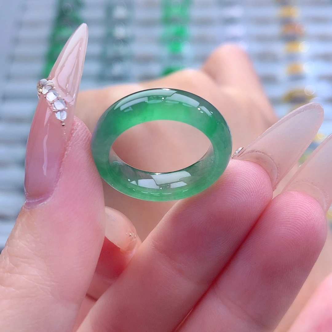 翡翠未镶嵌戒指12号