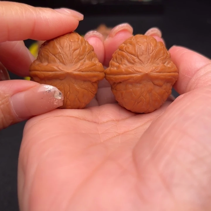 桃核吊坠36舍利狮子头