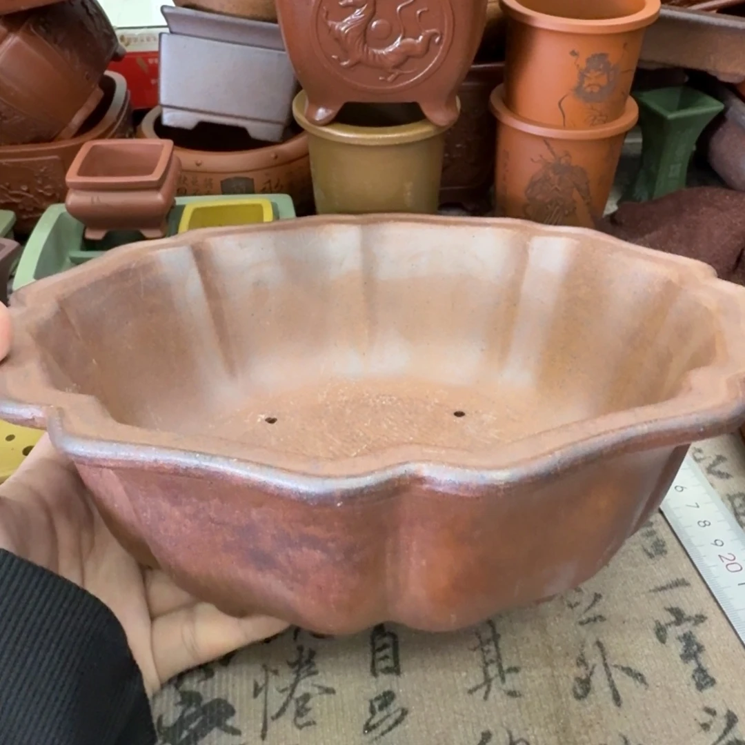 紫砂花盆宜兴紫砂瑕疵