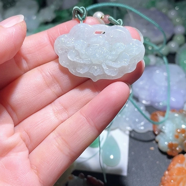 颈饰未镶嵌翡翠天