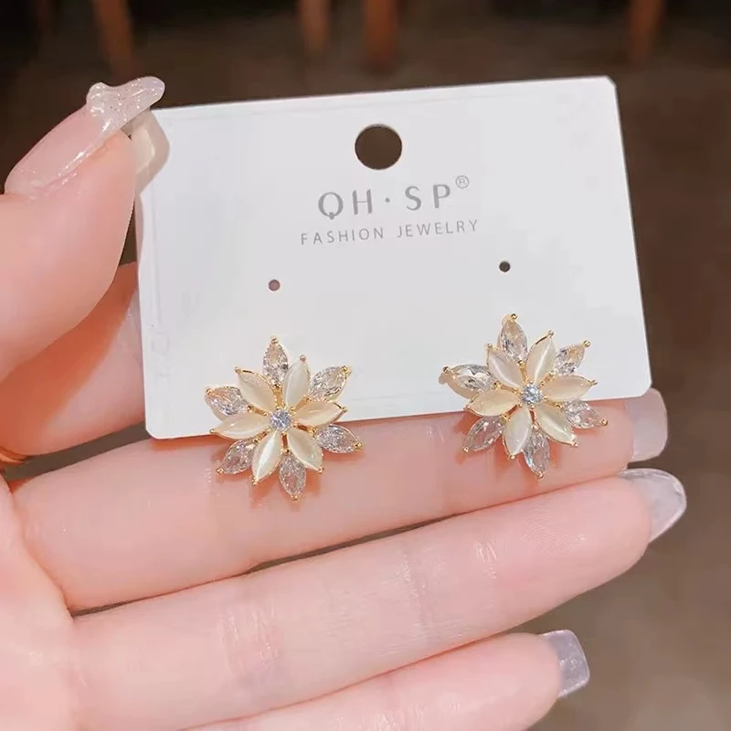 铜合金耳饰 韩式气设计感耳环百搭小众旋转清新精致耳钉女N2102