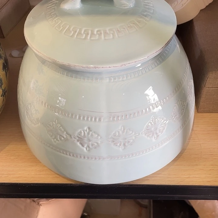 陶瓷花瓶，部分微瑕