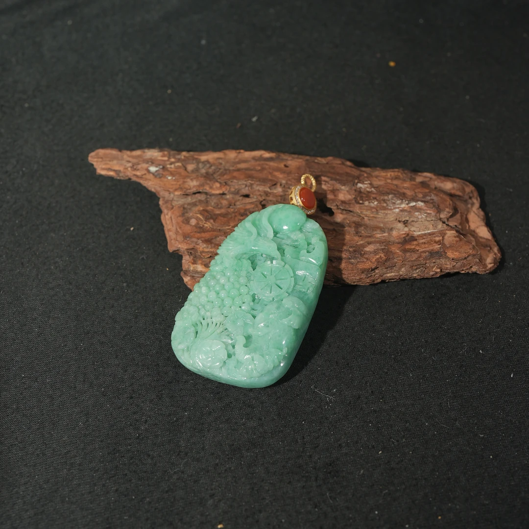 11.26香港王老板-翡翠吊坠k699