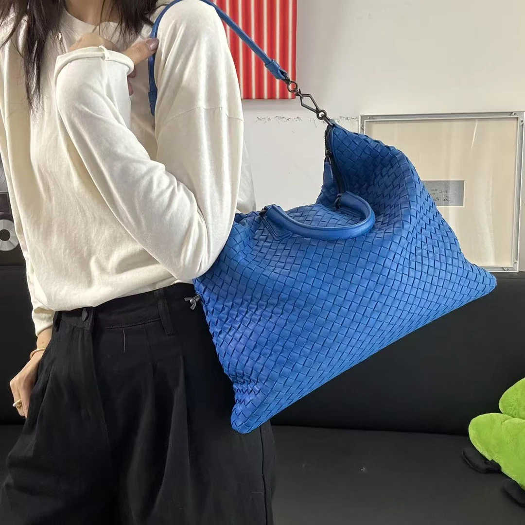 95新 BOTTEGA VENETA/葆蝶家 7 蓝色全皮编织变形金刚单肩包