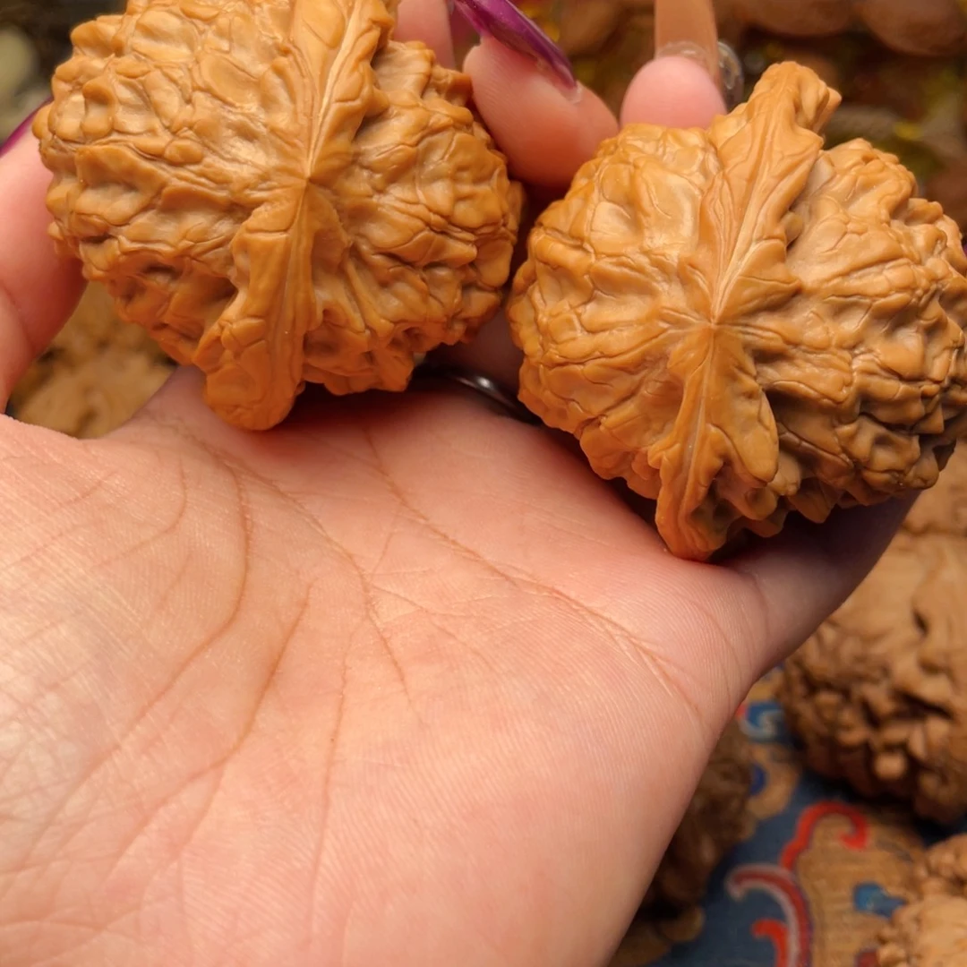 吊坠文玩核桃一****ヾ龙鼎