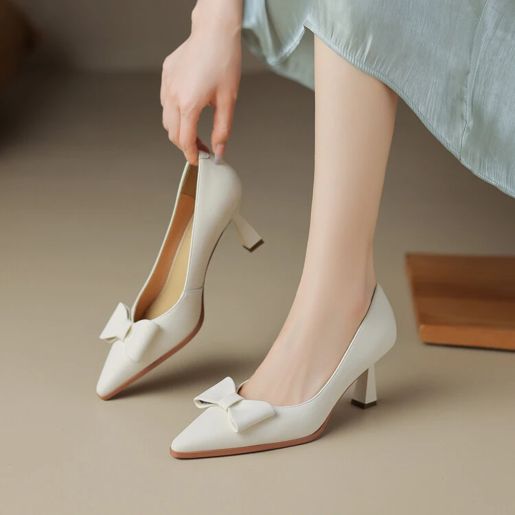 真皮细跟法式高跟尖头浅口跟鞋春秋白色时尚百搭夏季M7317米白色