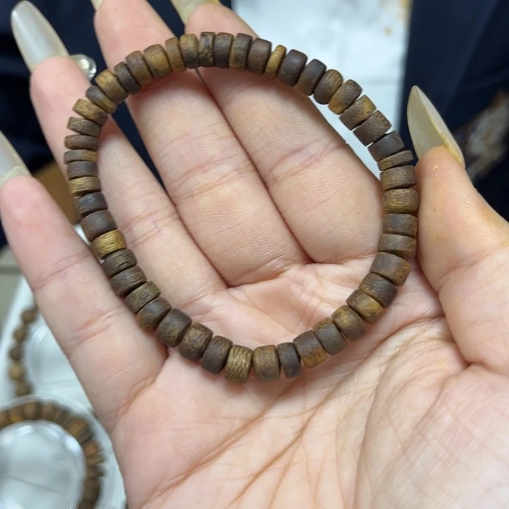 沉香手串0.6药片珠单圈多样性发1