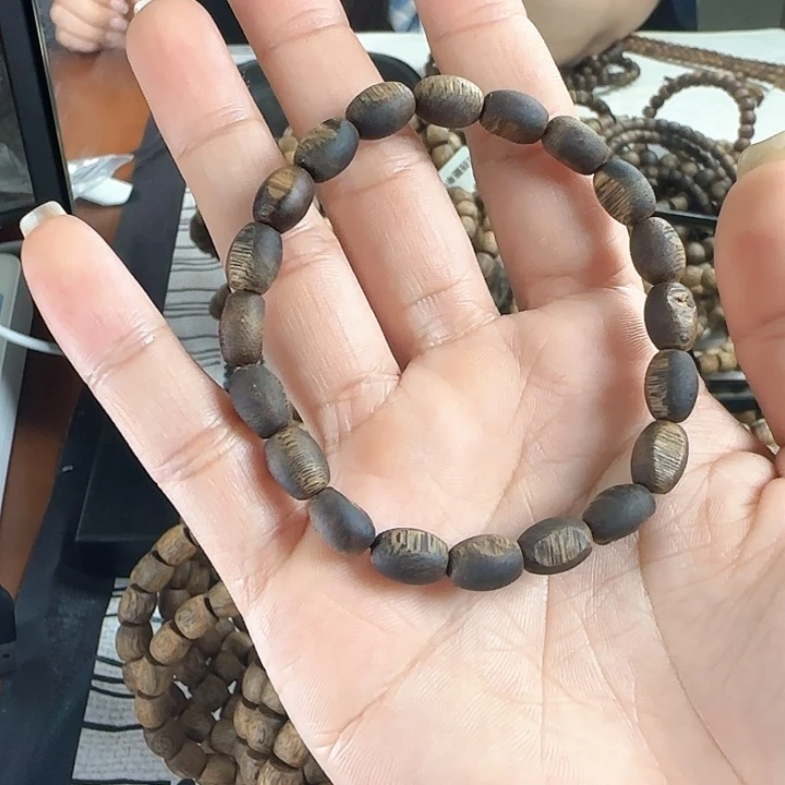 沉香碎屑沉香小留疤单圈3克