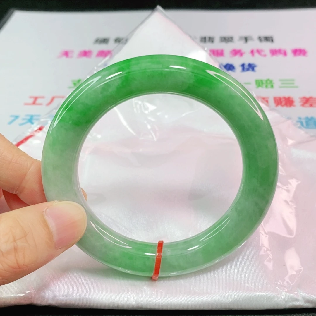 翡翠手镯未镶嵌小**妮56圈口圆条