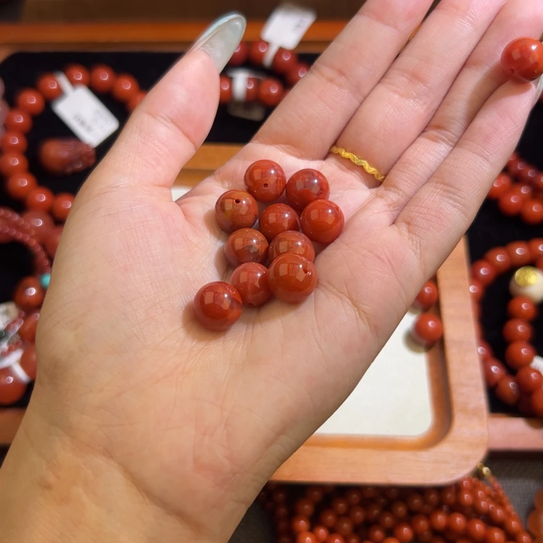 南红玛瑙手串未镶嵌10mm