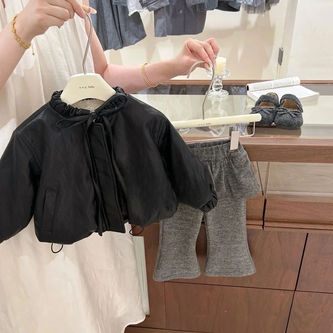 女童皮衣外套秋冬新款韩版加绒加厚宝宝洋气机车服上衣喇叭裤套装