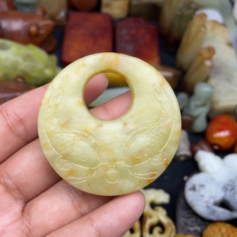 蛇纹石玉未镶嵌颈饰51