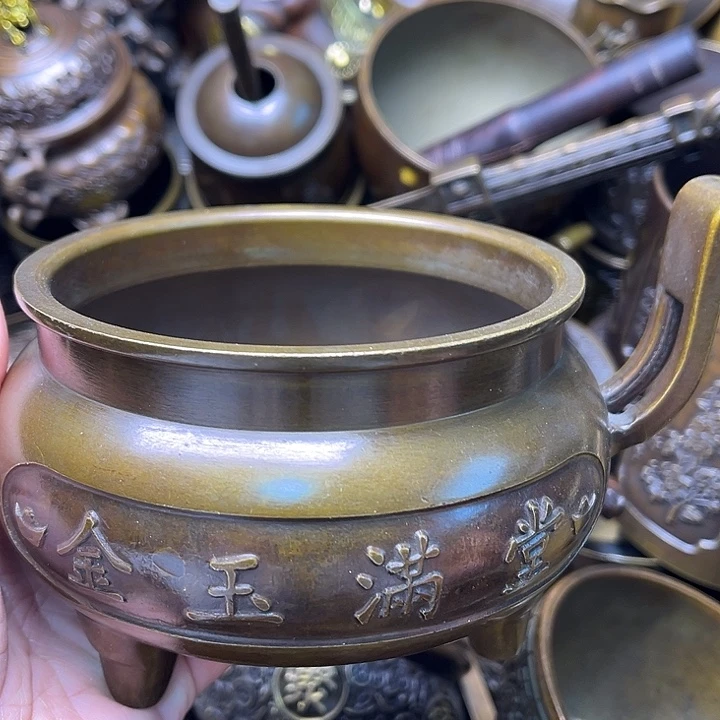 铜23445567898764789579887