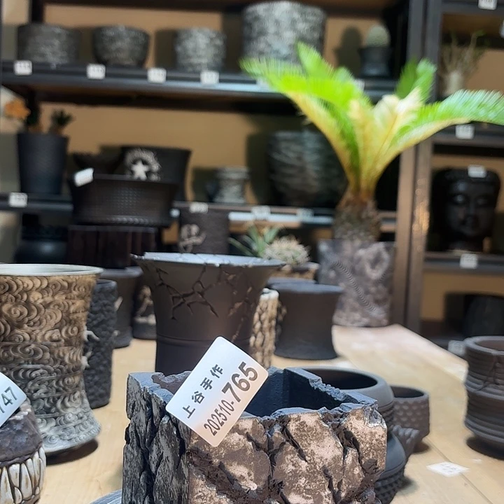 内口8.4高8.1黑陶方盆