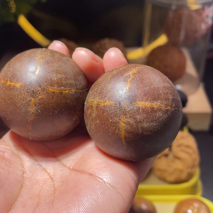 桃核把件四瓣无相金刚菩提