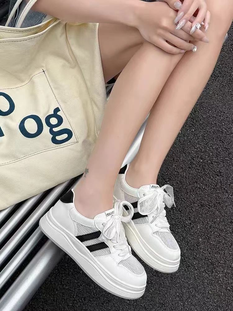 米 2025夏季透网薄底小白鞋