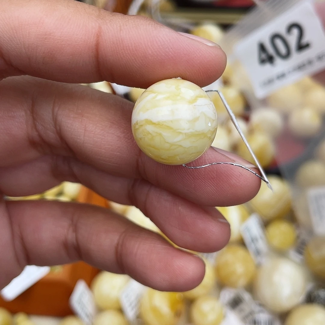 蜜蜡未镶嵌珠宝奇石沙眼17.5
