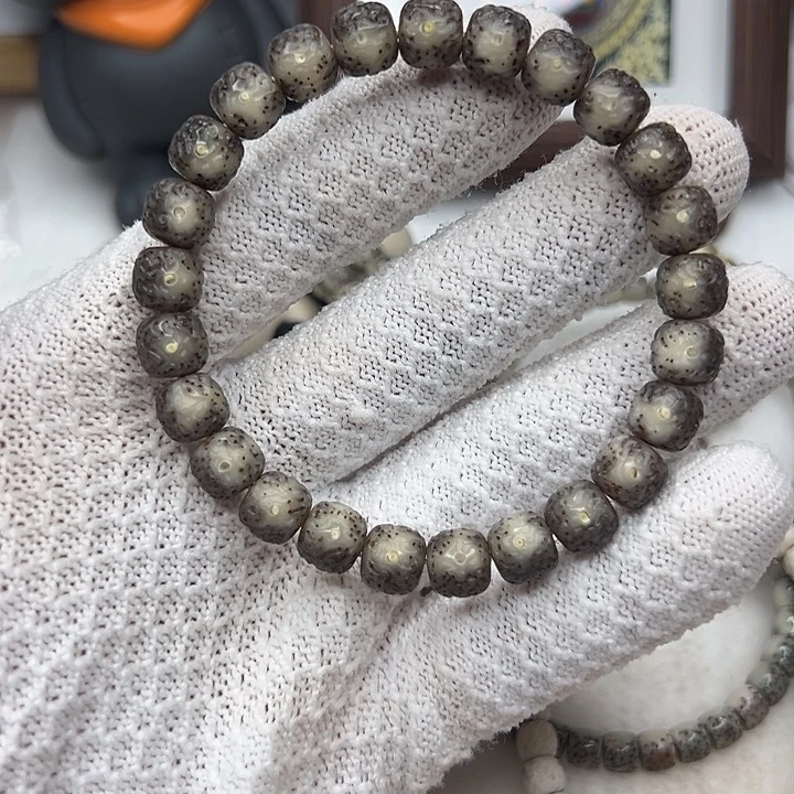 星月菩提吊坠9x8糯冰傲然无相