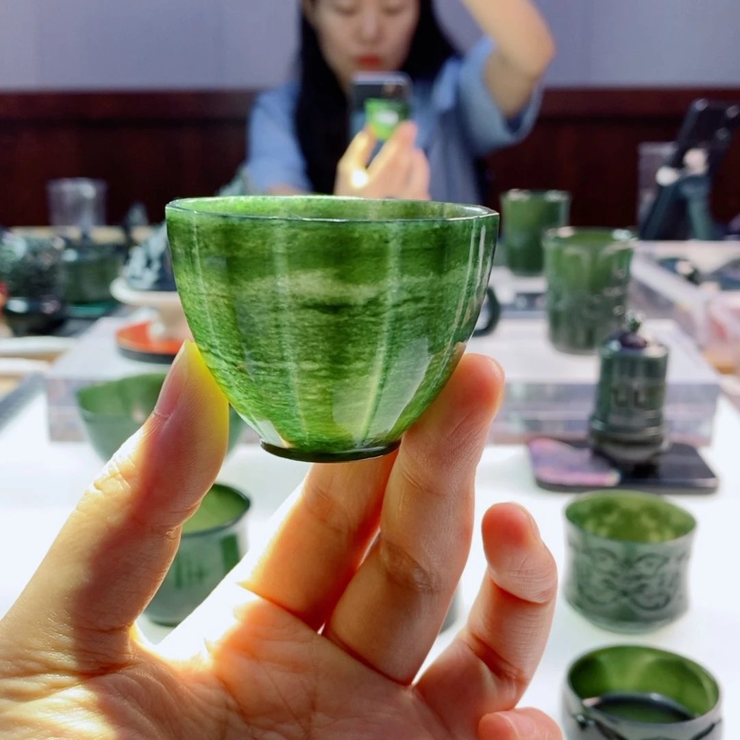 未镶嵌和田玉（青玉）摆件