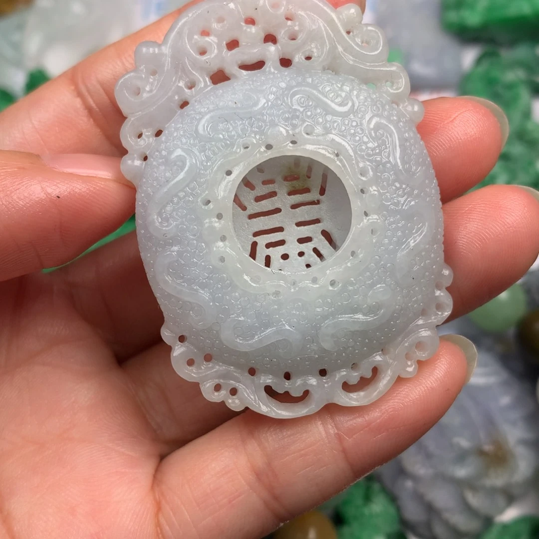 定制翡翠未镶嵌翡翠