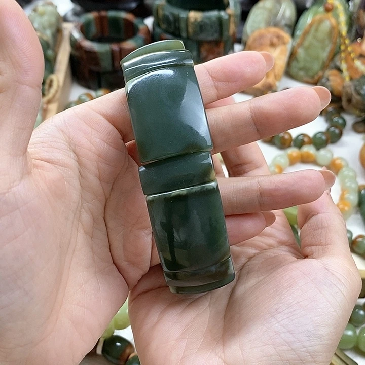 未镶嵌手链和田玉大**设