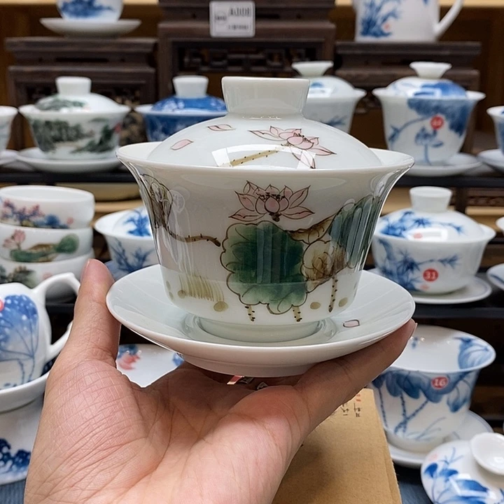 手绘五彩荷花200cc釉下彩微瑕福利款