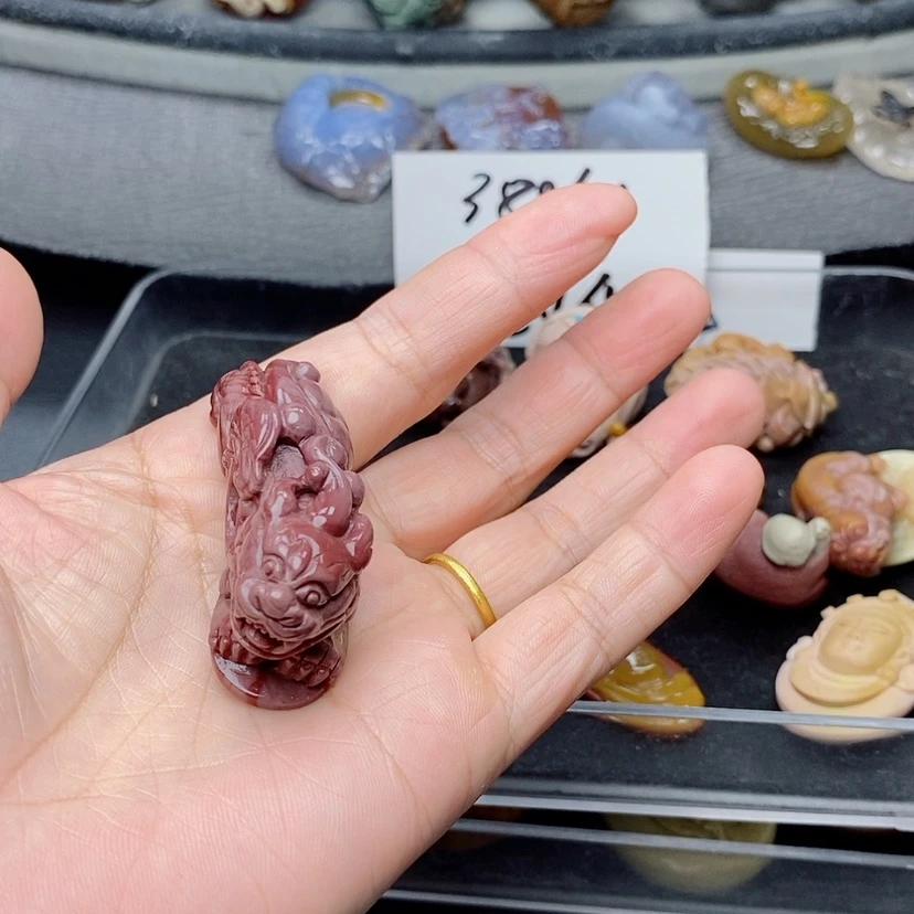 【闪购商品】定制石英质玉吊坠未镶嵌