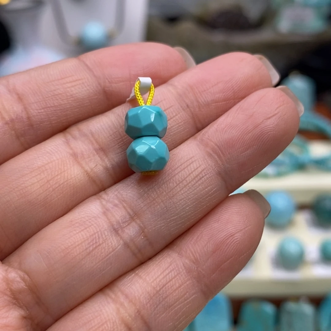 绿松石未镶嵌珠宝奇石7.4