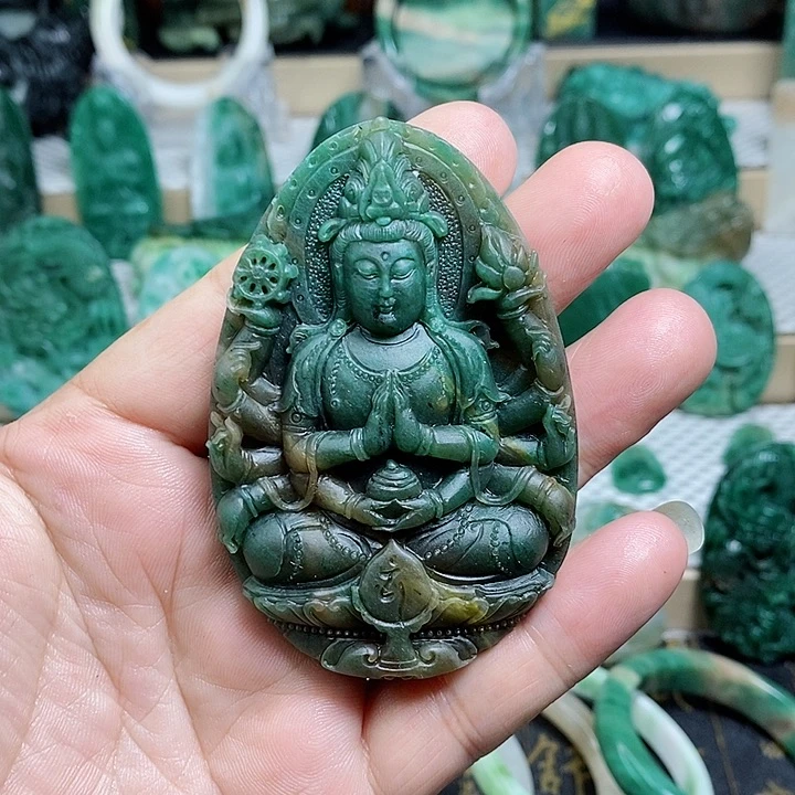 未镶嵌独山玉颈饰