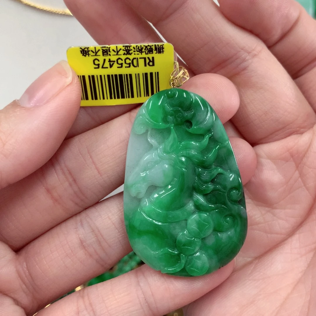 翡翠18K金镶嵌颈饰