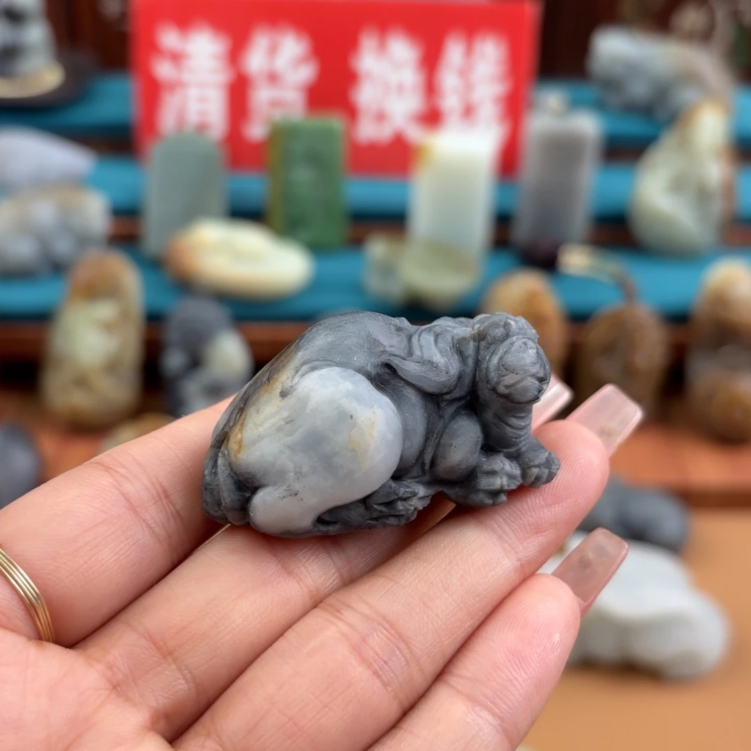 明***狼和田玉未镶嵌挂件