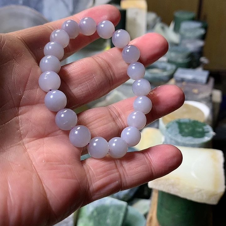 颈饰未镶嵌和田玉（糖玉）