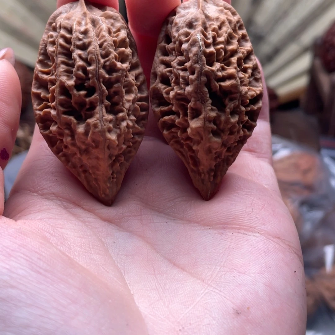 文玩核桃把件楸刀鱼74