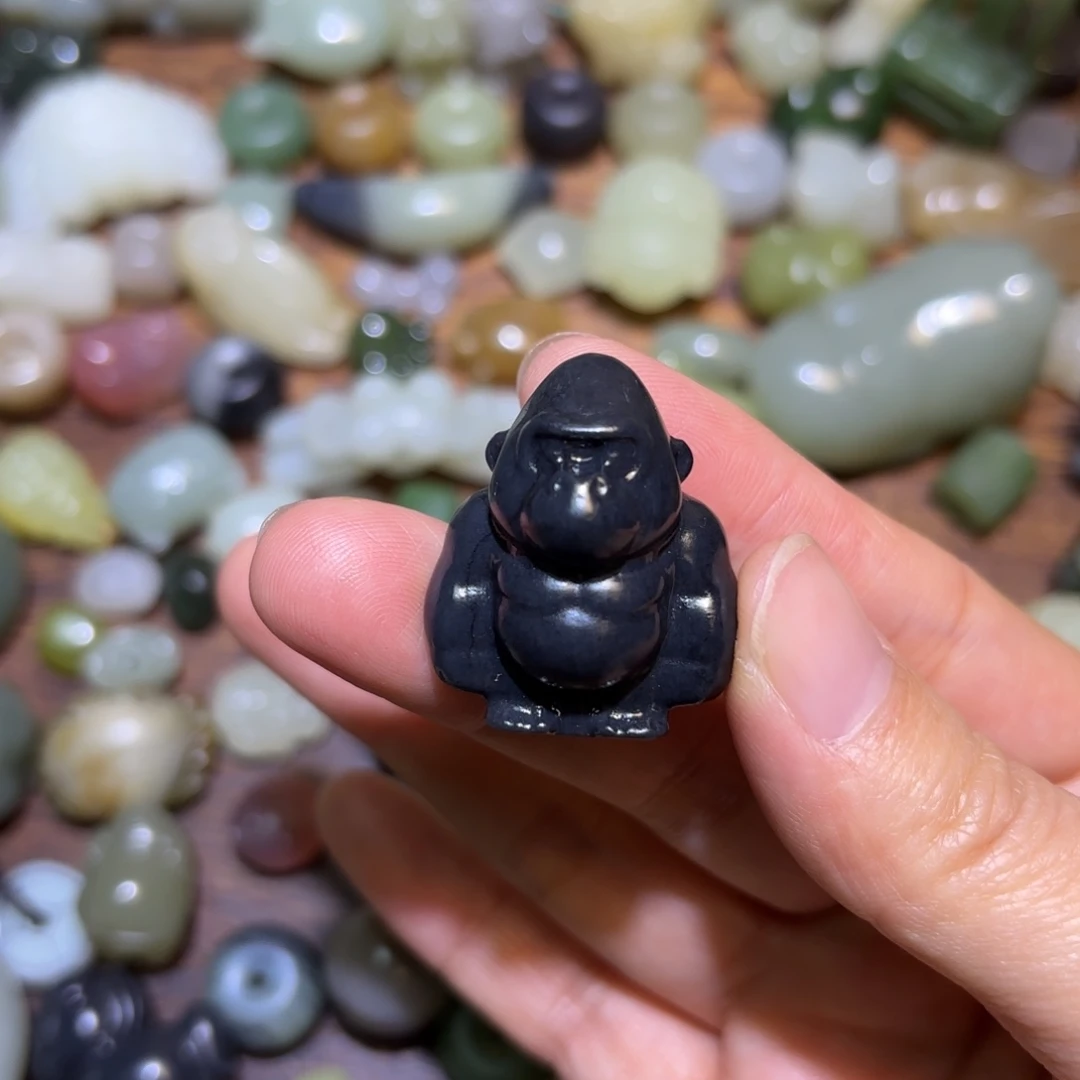 和田玉未镶嵌珠宝半成品